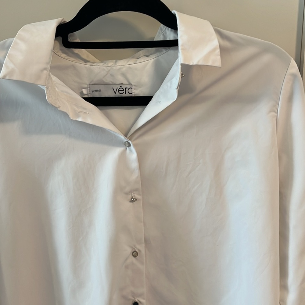 Whithe blouse - Picture 3 of 4